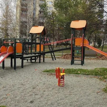 Apartament dla turystów Tychy Zewnętrze zdjęcie